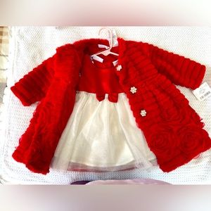 Christmas set never used